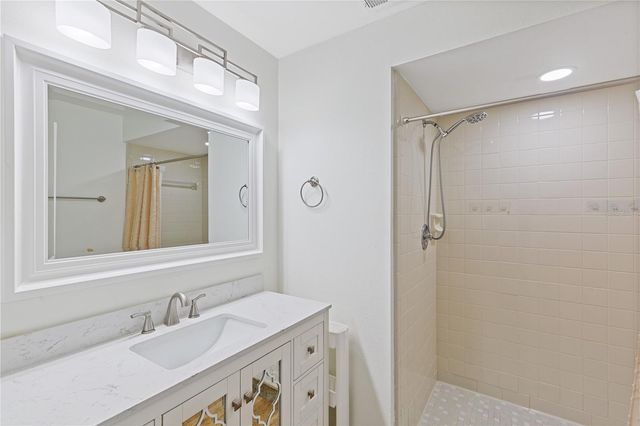 5265 E BAY DRIVE 612, Clearwater, FL 33764