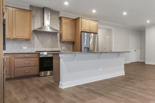 6994 Ironwood Court, Newburgh, IN 47630