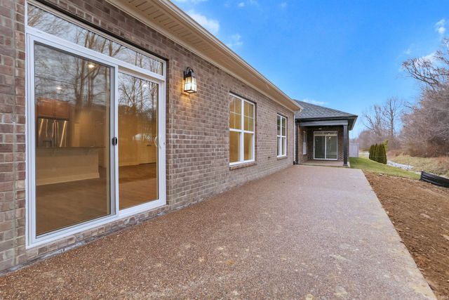 6994 Ironwood Court, Newburgh, IN 47630