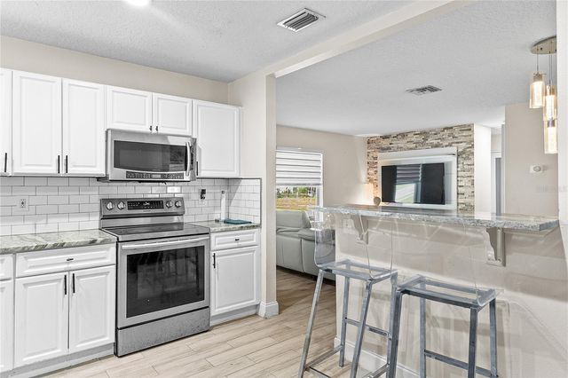 1305 FOUNTAINHEAD DRIVE, Deltona, FL 32725