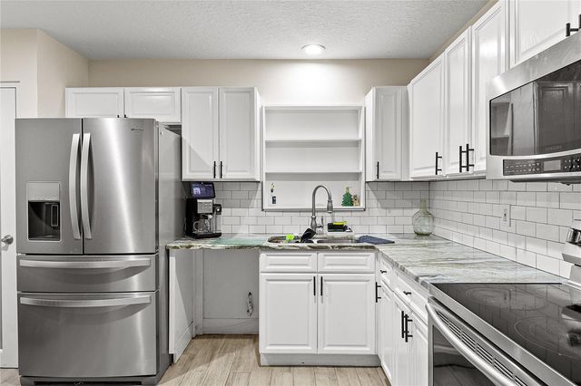 1305 FOUNTAINHEAD DRIVE, Deltona, FL 32725