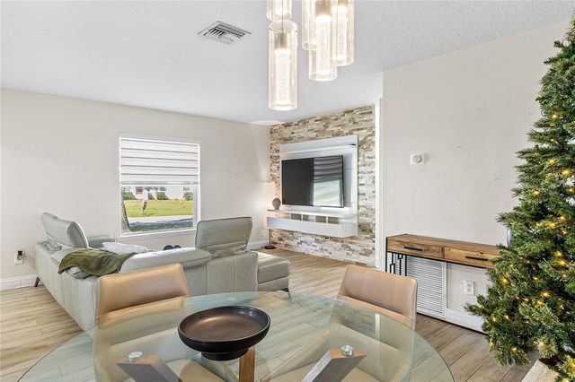 1305 FOUNTAINHEAD DRIVE, Deltona, FL 32725