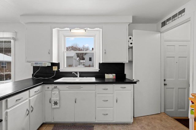 743 JOHN STREET, Green Bay, WI 54302