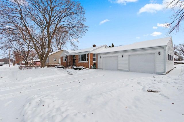 743 JOHN STREET, Green Bay, WI 54302
