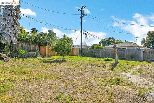 1012 Pine St, Vallejo, CA 94590