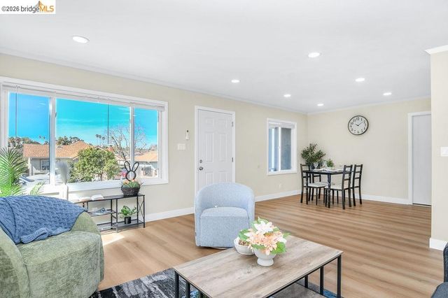 1012 Pine St, Vallejo, CA 94590