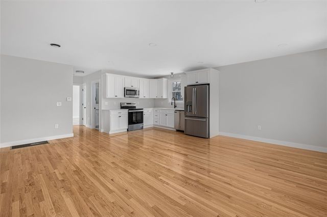 13 School Street, West Warwick, RI 02893