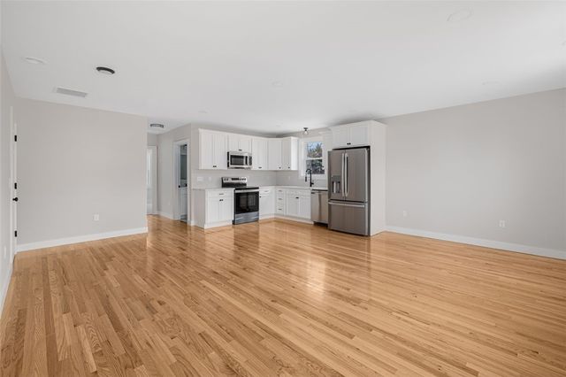 13 School Street, West Warwick, RI 02893