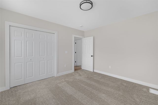 13 School Street, West Warwick, RI 02893