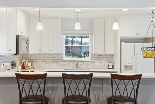 2006 Mimosa DR, Austin, TX 78745