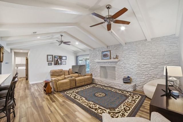 2006 Mimosa DR, Austin, TX 78745