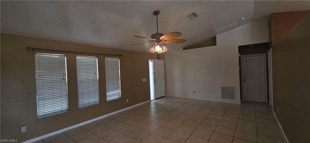 1828 NE 13th PL, Cape Coral, FL 33909