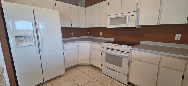 1828 NE 13th PL, Cape Coral, FL 33909