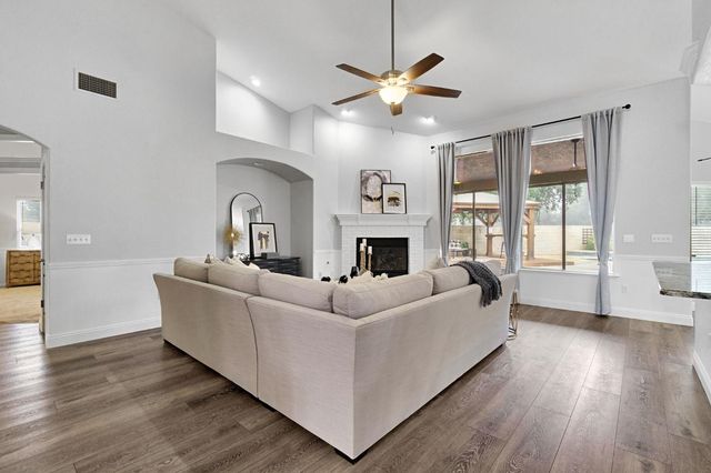 1780 N Bush Avenue, Clovis, CA 93619