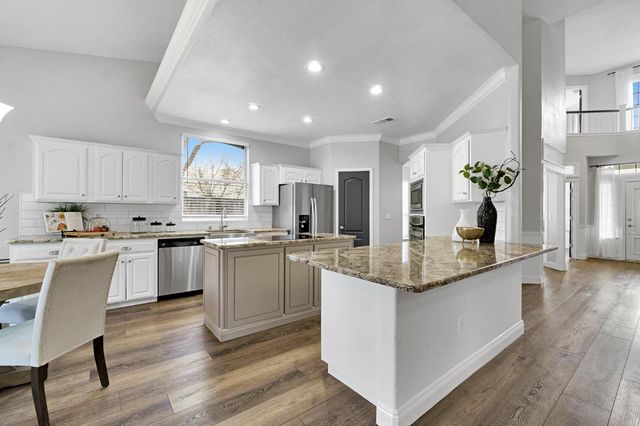 1780 N Bush Avenue, Clovis, CA 93619