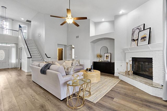 1780 N Bush Avenue, Clovis, CA 93619