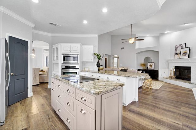 1780 N Bush Avenue, Clovis, CA 93619