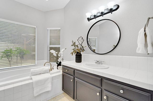 1780 N Bush Avenue, Clovis, CA 93619