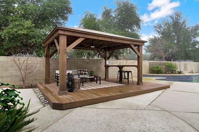 1780 N Bush Avenue, Clovis, CA 93619