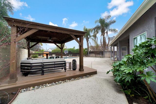 1780 N Bush Avenue, Clovis, CA 93619