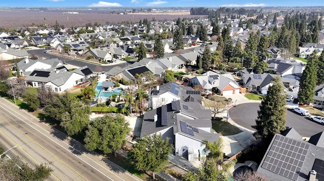 1780 N Bush Avenue, Clovis, CA 93619