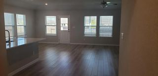 104 Bankside DR, Hutto, TX 78634