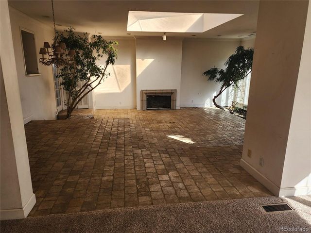 5220 E 17th Avenue Pkwy, Denver, CO 80220