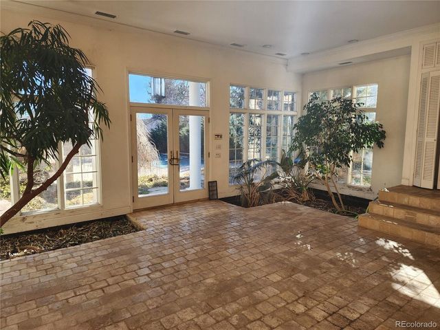 5220 E 17th Avenue Pkwy, Denver, CO 80220