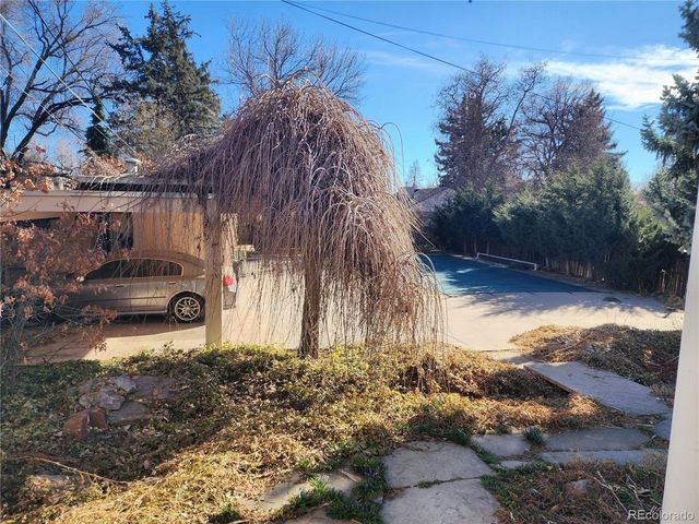 5220 E 17th Avenue Pkwy, Denver, CO 80220