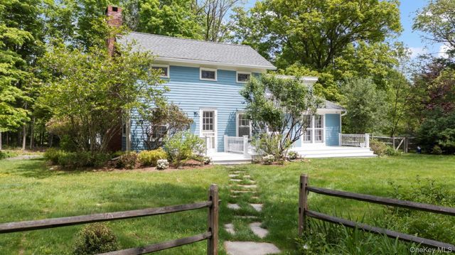74 Willow Brook Road, Clinton Corners, NY 12514