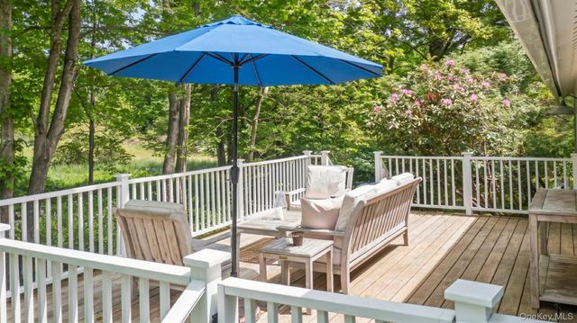 74 Willow Brook Road, Clinton Corners, NY 12514