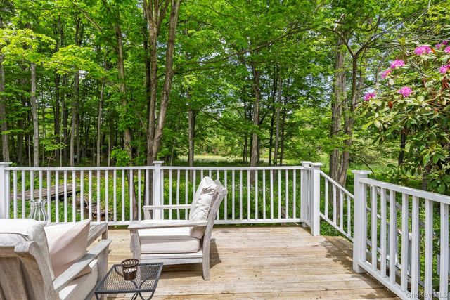 74 Willow Brook Road, Clinton Corners, NY 12514