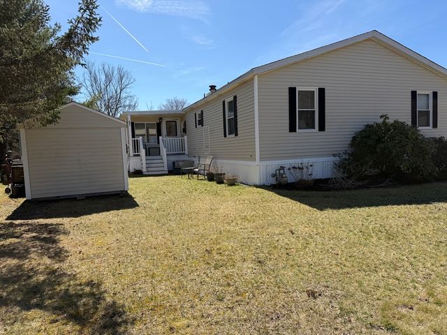 4 Green Holly Drive, Kingston, MA 02364