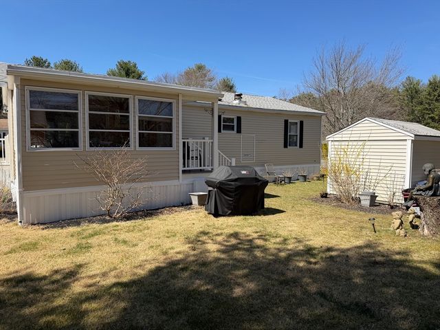 4 Green Holly Drive, Kingston, MA 02364