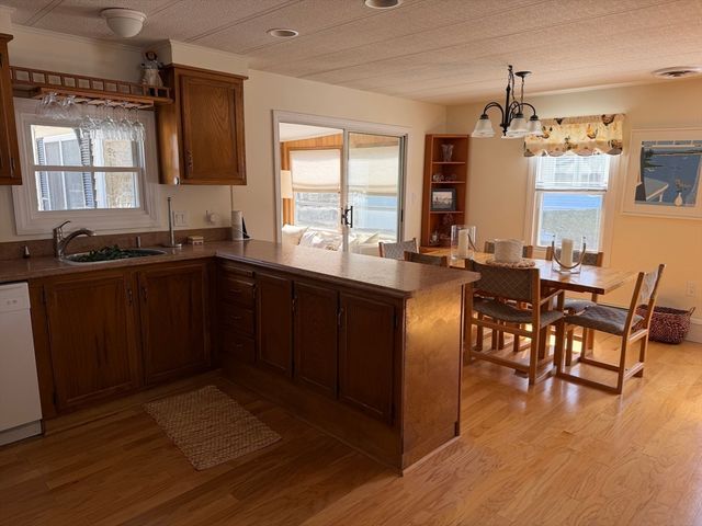 4 Green Holly Drive, Kingston, MA 02364