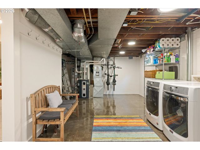 8108 Sw 9TH Ave, Portland, OR 97219