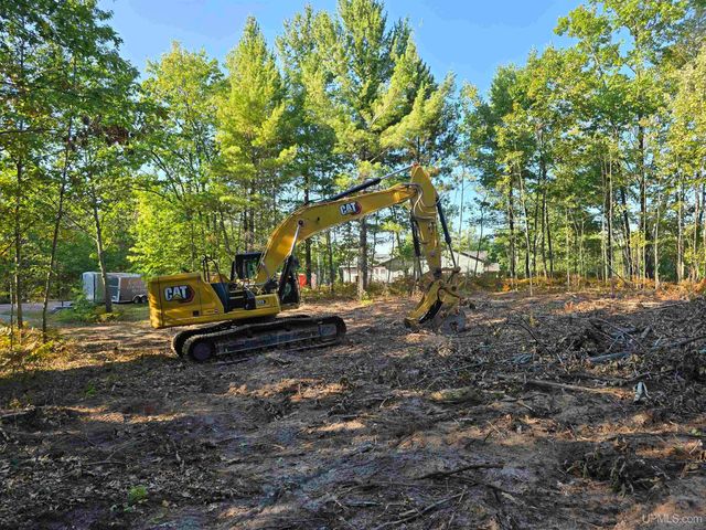 109 Royal Oak Lane, Marquette, MI 49855