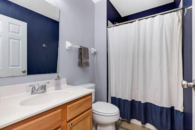 1192 Willow Oak Drive, Blacklick, OH 43004