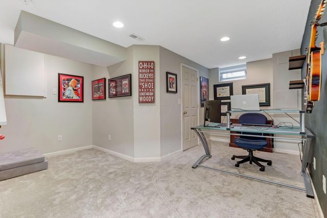 1192 Willow Oak Drive, Blacklick, OH 43004