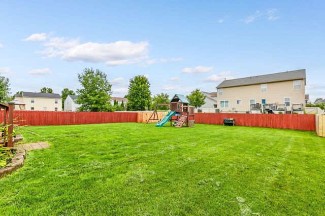 1192 Willow Oak Drive, Blacklick, OH 43004
