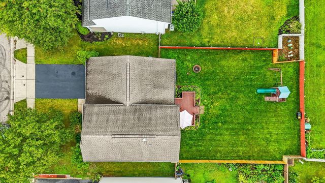 1192 Willow Oak Drive, Blacklick, OH 43004