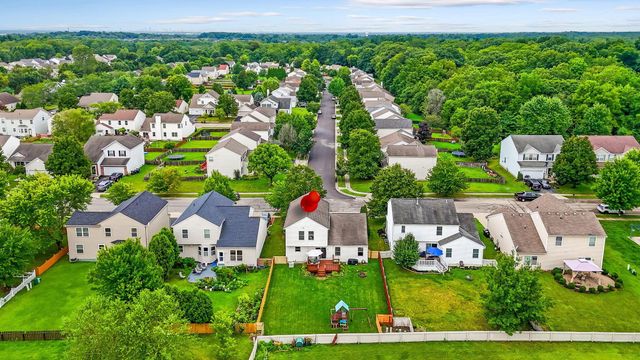 1192 Willow Oak Drive, Blacklick, OH 43004