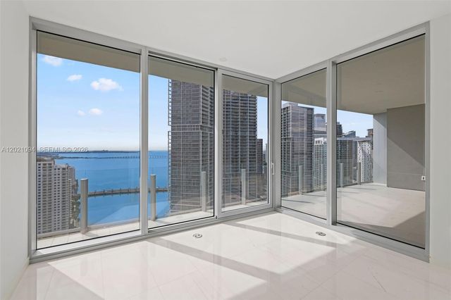 300 Biscayne Blvd Way 3404, Miami, FL 33131