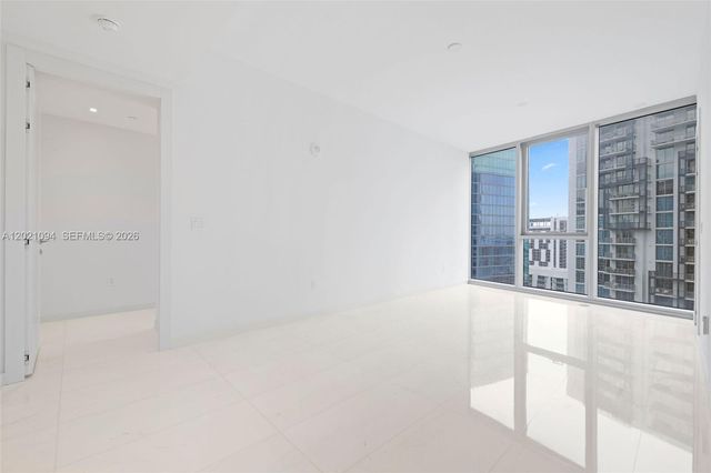 300 Biscayne Blvd Way 3404, Miami, FL 33131