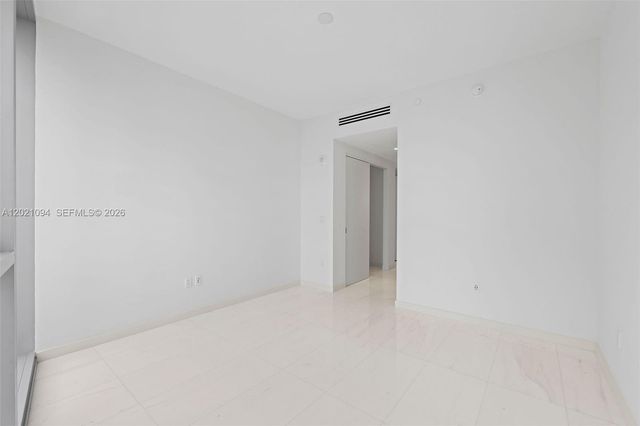 300 Biscayne Blvd Way 3404, Miami, FL 33131