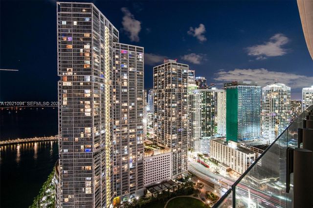 300 Biscayne Blvd Way 3404, Miami, FL 33131