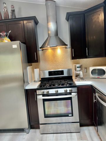 1441 Nw 6th Street, Grand Rapids, MI 49504