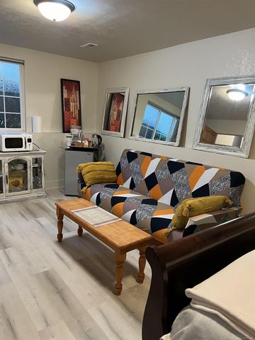 1441 Nw 6th Street, Grand Rapids, MI 49504