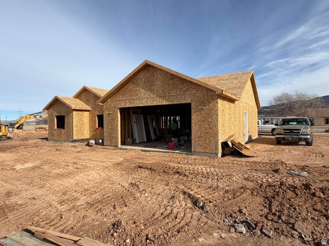 4062 N 970 E, Enoch, UT 84721