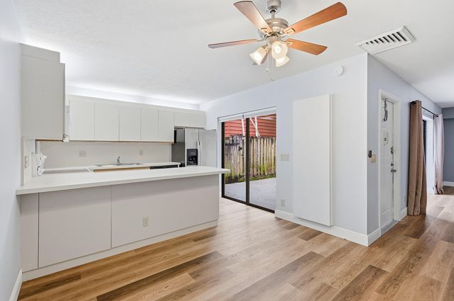 9972 NW 6th Court, Plantation, FL 33324